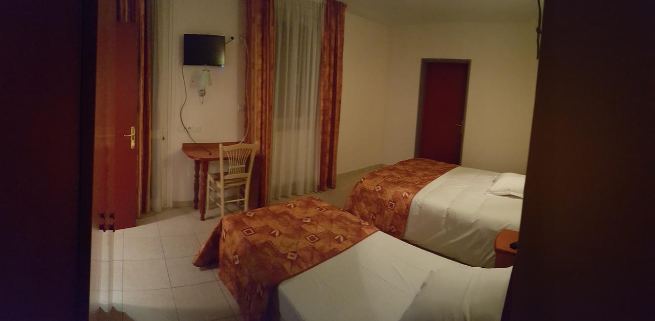 Auberge De Barret Sur Meouge 外观 照片