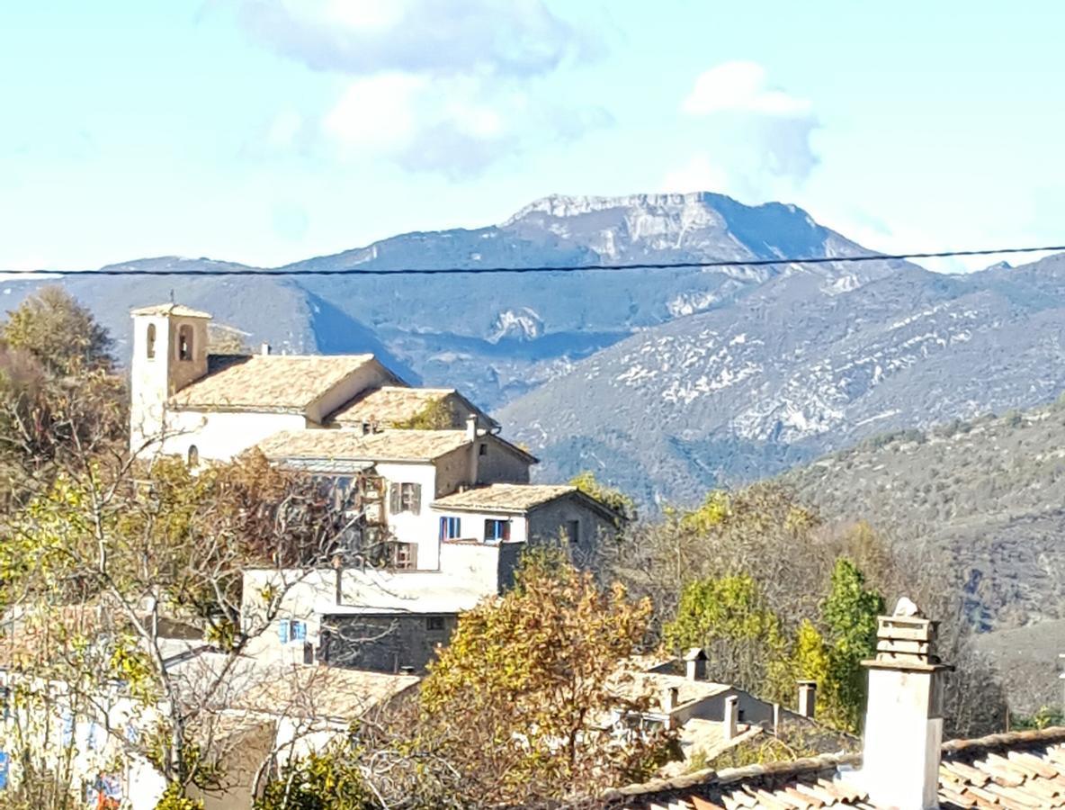 Auberge De Barret Sur Meouge 外观 照片