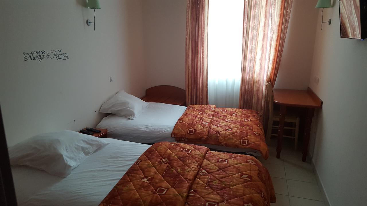 Auberge De Barret Sur Meouge 外观 照片